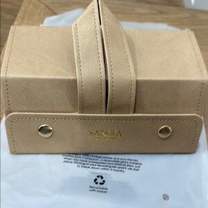 Sancta Tan Sunglasses Case